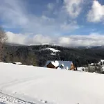 V Kolonce Pensión 3*